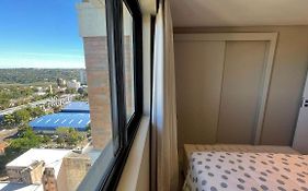 Studio no último andar no CENTRO de FOZ com vista para o rio Paraná