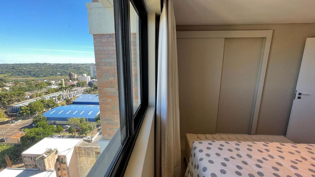 Studio no último andar no CENTRO de FOZ com vista para o rio Paraná Foz do Iguaçu Exterior foto